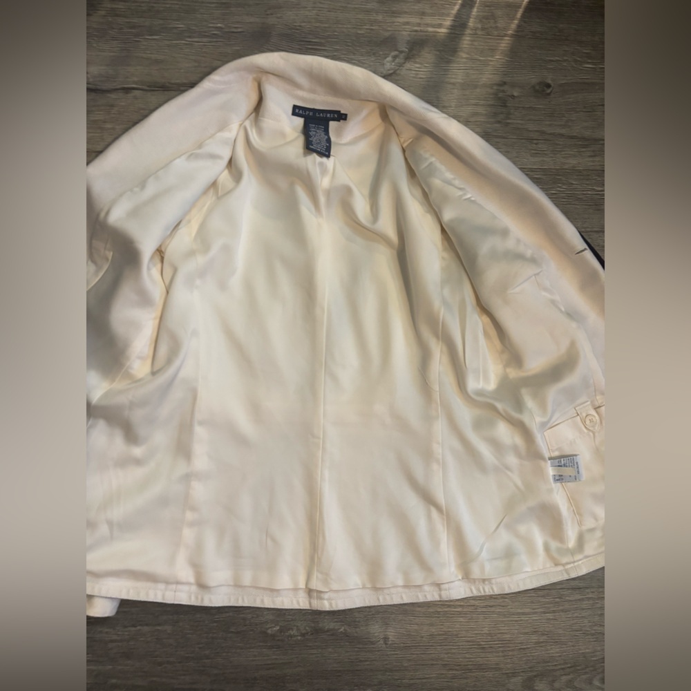 Ralph Lauren Elegant Blazer with Crest Patch size 12 nwot - Picture 7 of 7